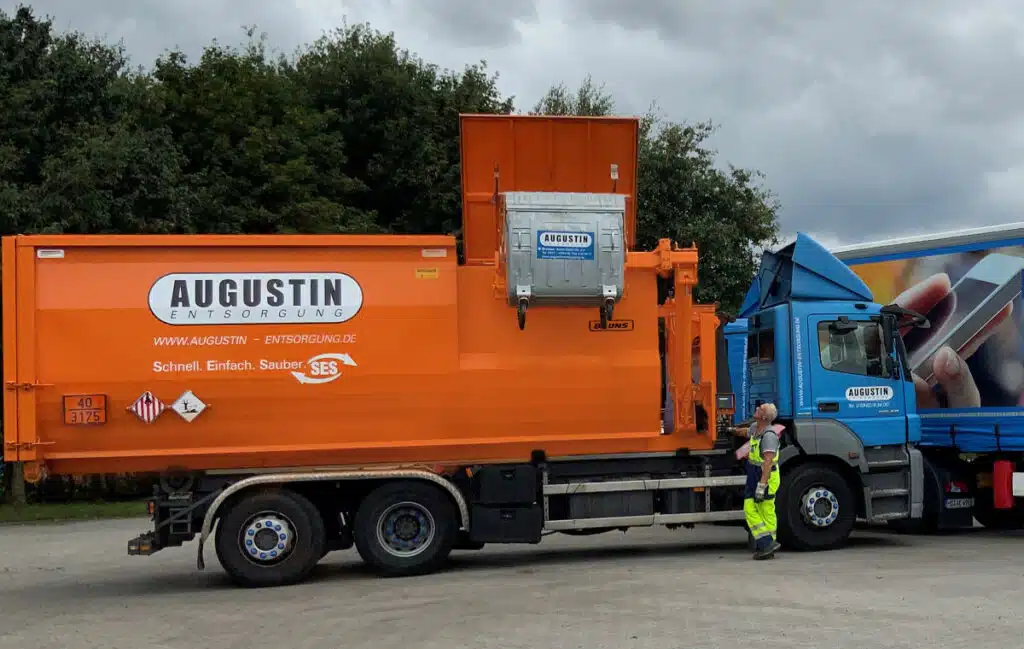 Oil and petrol separators and oil-contaminated operating materials – side loader